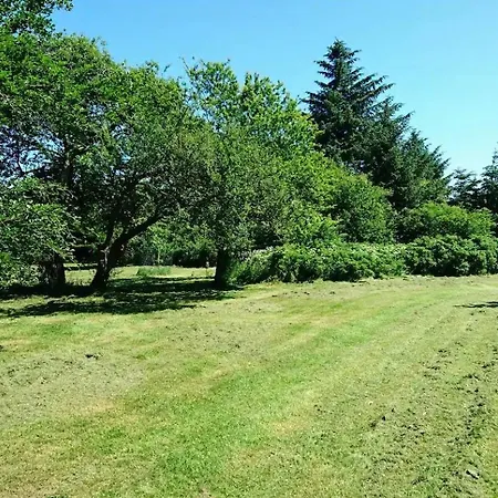 Cozy, In Unspoiled Nature בית נופש *